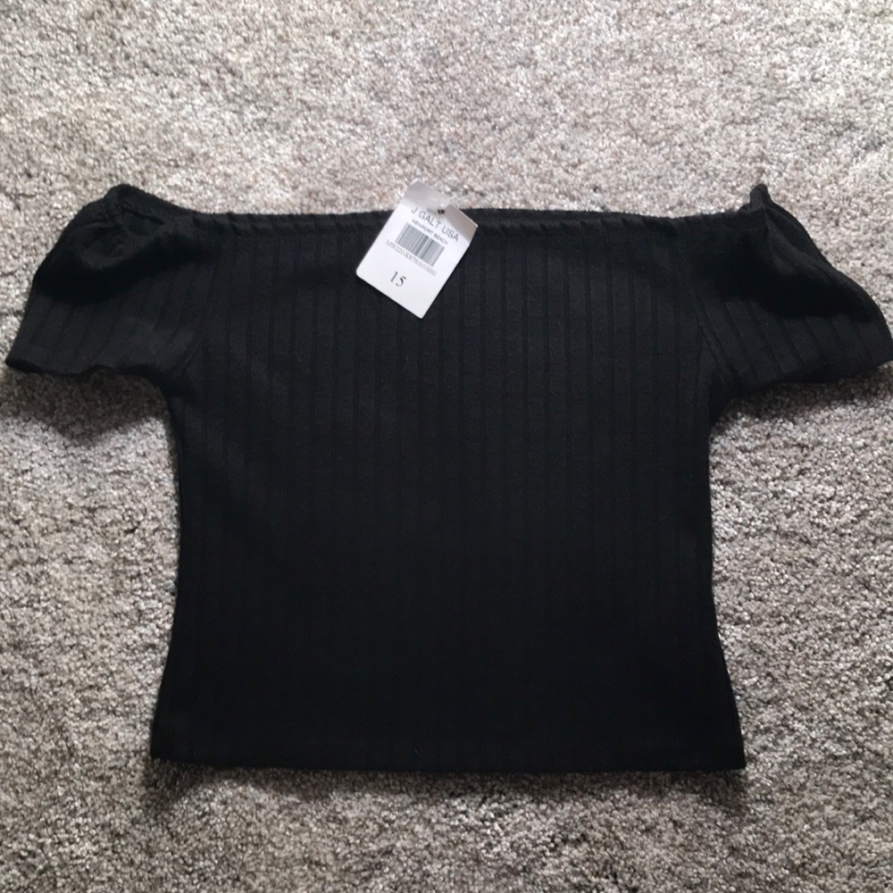 Brandy Melville off the shoulder black top!!